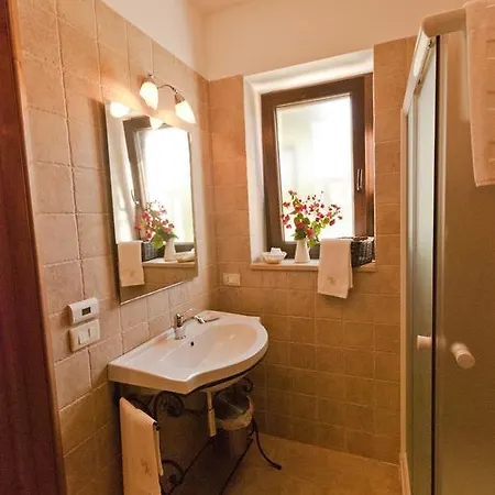 La Piccola Corte Bed & Breakfast